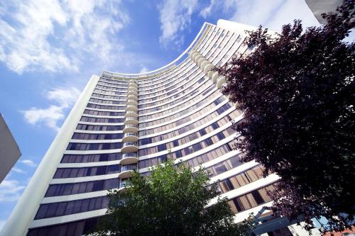 Imagen general del Hotel Breakfree Capital Tower. Foto 1
