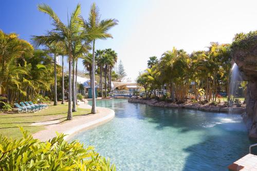 Imagen de la piscina del Hotel Breakfree Diamond Beach. Foto 10