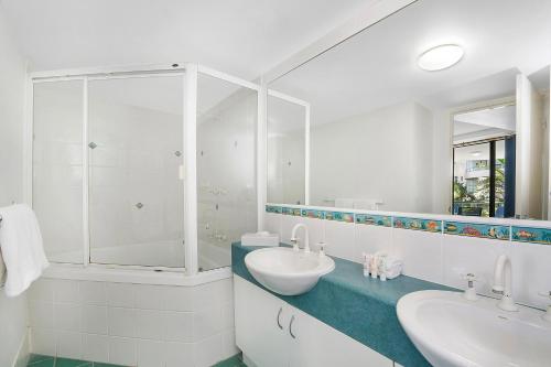 Imagen de la habitación del Hotel Breakfree Grand Pacific Resort. Foto 4
