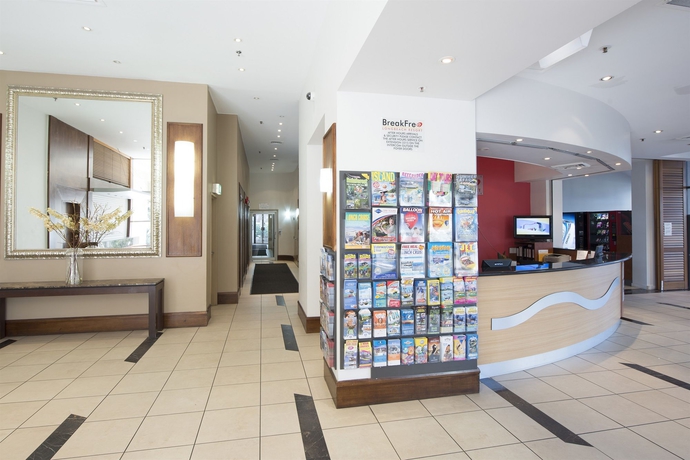Imagen de los interiores del Hotel Breakfree Longbeach. Foto 12