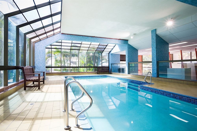 Imagen de la piscina del Hotel Breakfree Longbeach. Foto 14