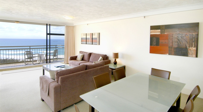 Imagen de los interiores del Hotel Breakfree Peninsula Resort. Foto 12