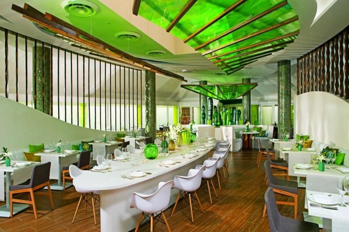 Imagen general del Hotel Breathless Punta Cana Resort and Spa - Adults Only - All Inclusive. Foto 2