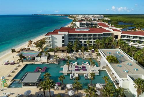 Imagen general del Hotel Breathless Riviera Cancun Resort and Spa - Adults Only - All Inclusive. Foto 6