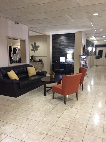 Imagen de los interiores del Hotel Breckinridge Inn. Foto 14