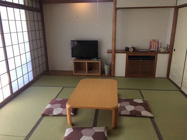 Imagen de la habitación del Hotel Breezbay Seaside Resort Atami. Foto 6