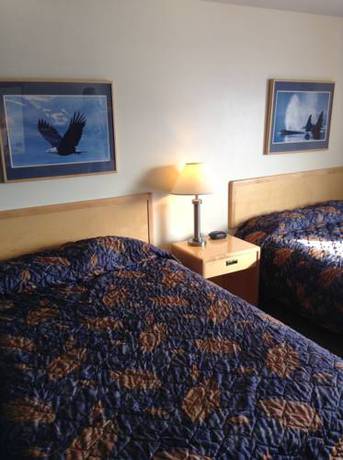 Imagen de la habitación del Hotel Breeze Inn. Foto 9