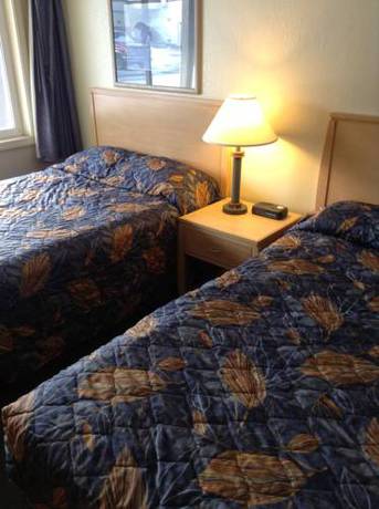 Imagen de la habitación del Hotel Breeze Inn. Foto 10