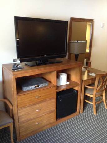 Imagen de la habitación del Hotel Breeze Inn. Foto 12