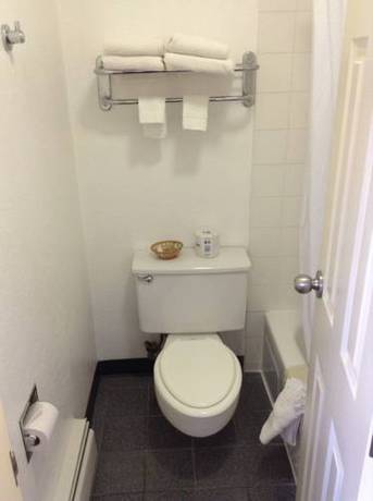 Imagen de la habitación del Hotel Breeze Inn. Foto 15