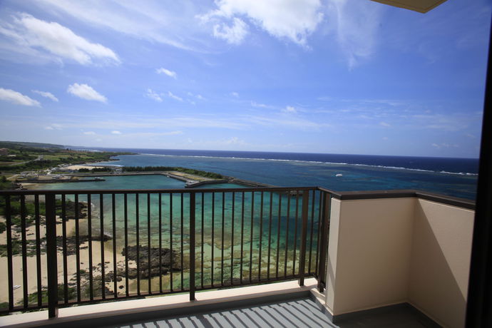 Imagen de la habitación del Hotel Breezebay Marina. Foto 6