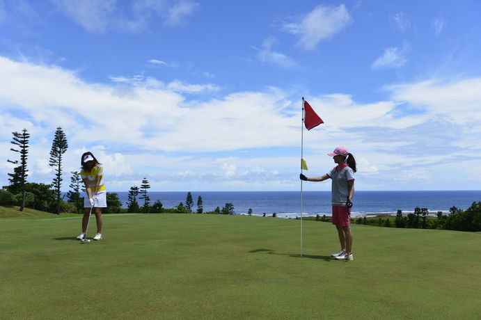 Imagen de los exteriores del Hotel Breezebay Marina. Foto 14