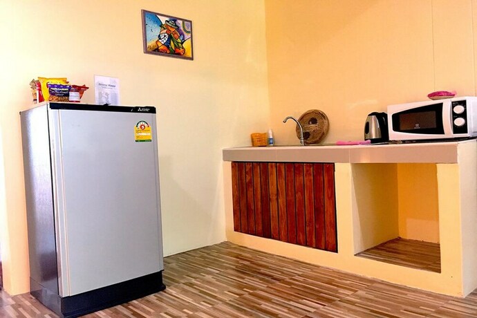 Imagen de la habitación del Hotel Breezy House Jomtien. Foto 20