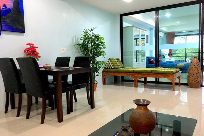 Imagen de la habitación del Hotel Breezy House Jomtien. Foto 26