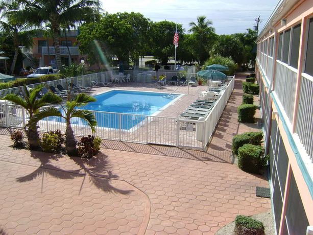 Imagen general del Hotel Breezy Palms Resort. Foto 2