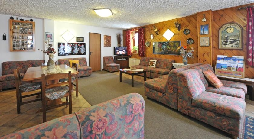 Imagen de los interiores del Hotel Breithorn. Foto 5