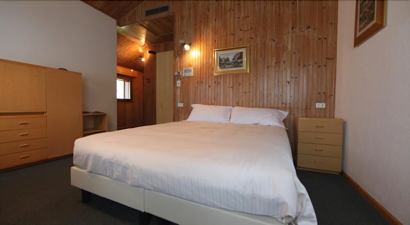 Imagen de la habitación del Hotel Breithorn Lodge. Foto 5