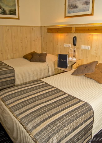 Imagen de la habitación del Hotel Breitner. Foto 6