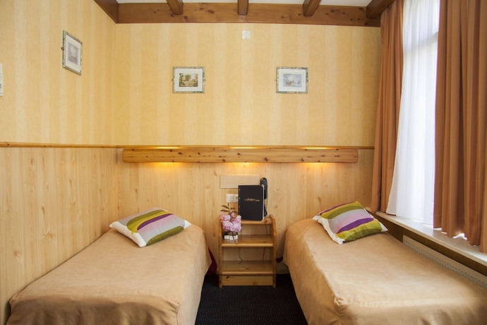 Imagen de la habitación del Hotel Breitner. Foto 9