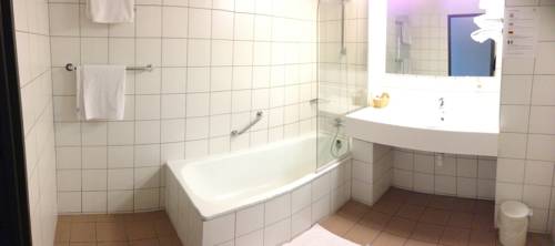 Imagen de la habitación del Hotel Bremberg. Foto 6