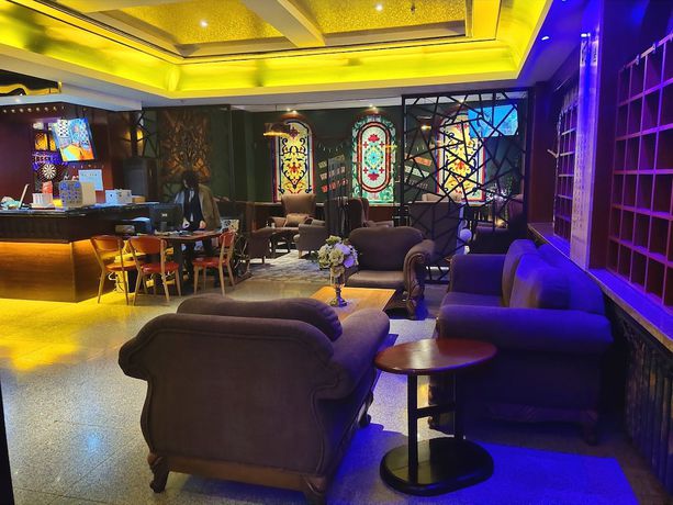 Imagen de los interiores del Hotel Bremen Central Avenue. Foto 14