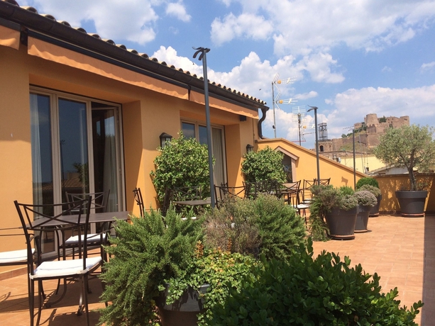 Imagen de los exteriores del Hotel Bremon Boutique Hotel By Duquessa Hotels Collection. Foto 9