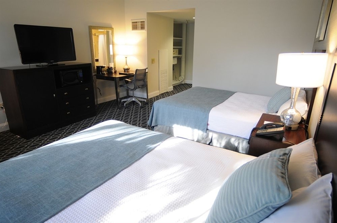 Imagen de la habitación del Hotel Brent House. Foto 2