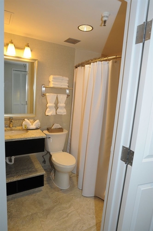 Imagen de la habitación del Hotel Brent House. Foto 4