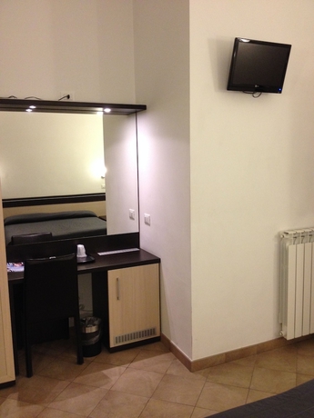 Imagen de la habitación del Hotel Brenta Milano. Foto 8