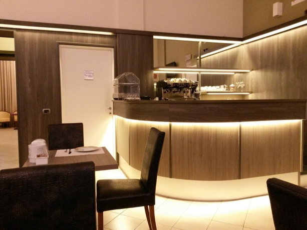 Imagen del bar/restaurante del Hotel Brenta Milano. Foto 6