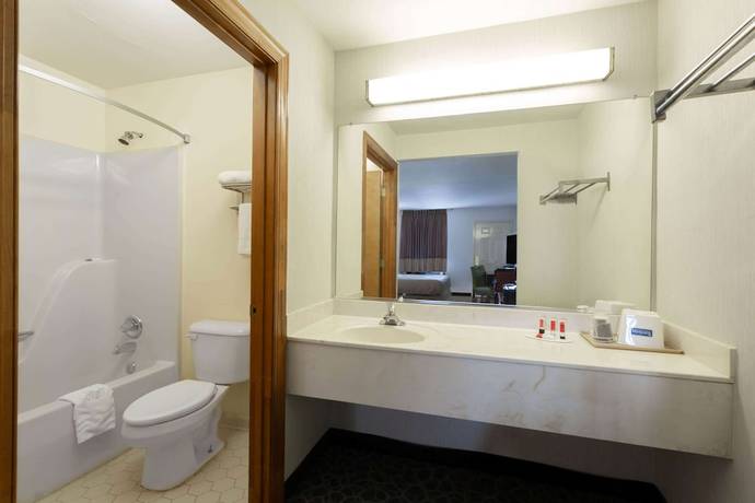 Imagen de la habitación del Hotel Brentwood Inn & Suites de Glen Allen. Foto 8