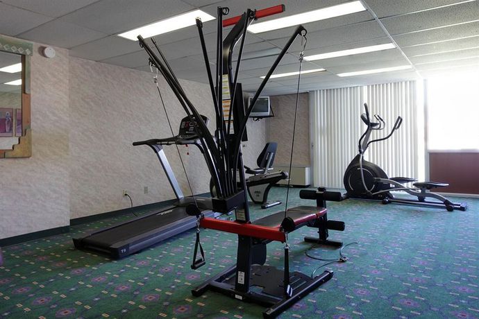 Imagen de la piscina del Hotel Brentwood Inn and Garden. Foto 13