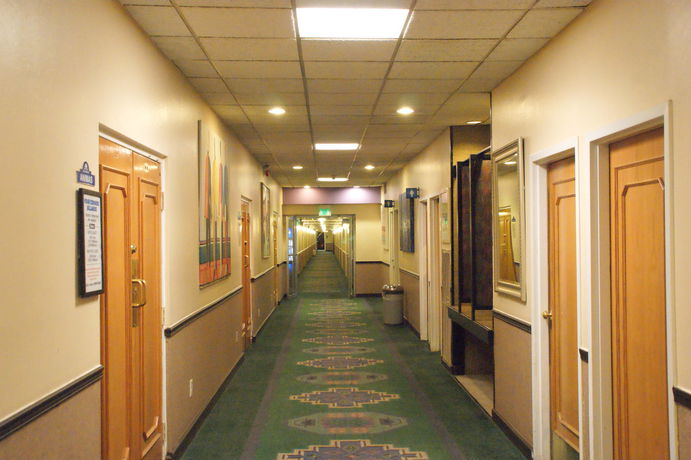 Imagen del bar/restaurante del Hotel Brentwood Inn and Garden. Foto 4