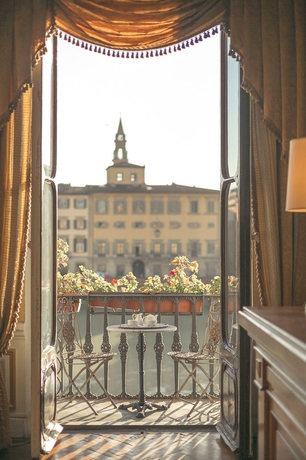 Imagen de la habitación del Hotel Bretagna Heritage – Alfieri Collezione. Foto 11