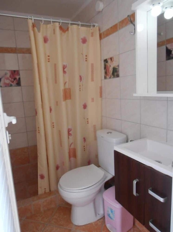 Imagen de la habitación del Hotel Bretagne, Loutraki. Foto 9