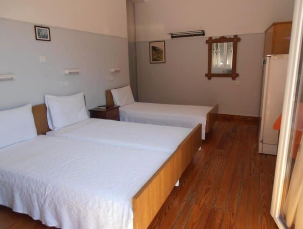 Imagen de la habitación del Hotel Bretagne, Loutraki. Foto 11