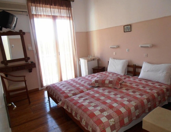 Imagen general del Hotel Bretagne, Loutraki. Foto 2