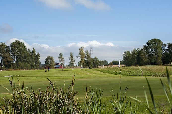 Imagen de los exteriores del Hotel Breviken Golf andl. Foto 6