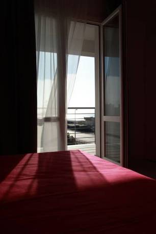 Imagen de la habitación del Hotel Brezza Di Grecale. Foto 3