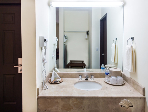 Imagen de la habitación del Hotel Brío Inn. Foto 11