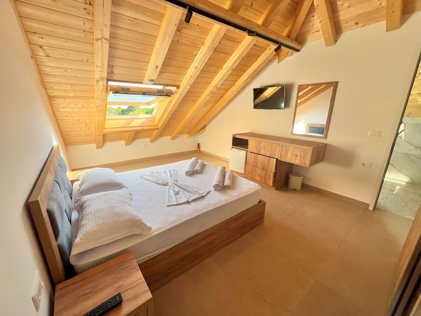 Imagen de la habitación del Hotel Brian, Velipoj&euml;. Foto 6