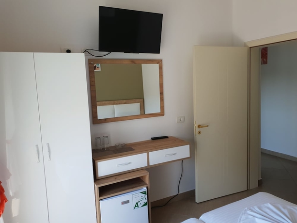 Imagen de la habitación del Hotel Brian, Velipoj&euml;. Foto 11