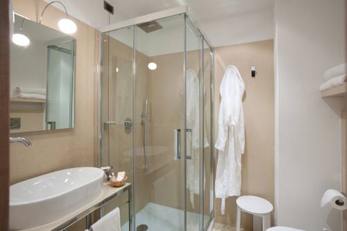 Imagen de la habitación del Hotel Brianteo And Restaurant. Foto 9