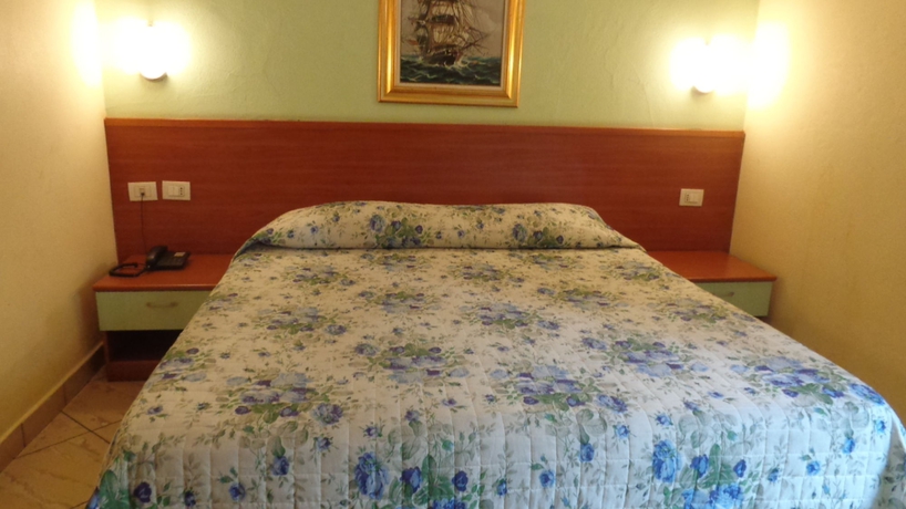 Imagen de la habitación del Hotel Brianza. Foto 5