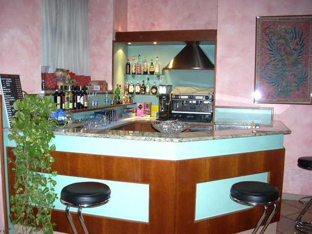 Imagen del bar/restaurante del Hotel Brianza. Foto 2