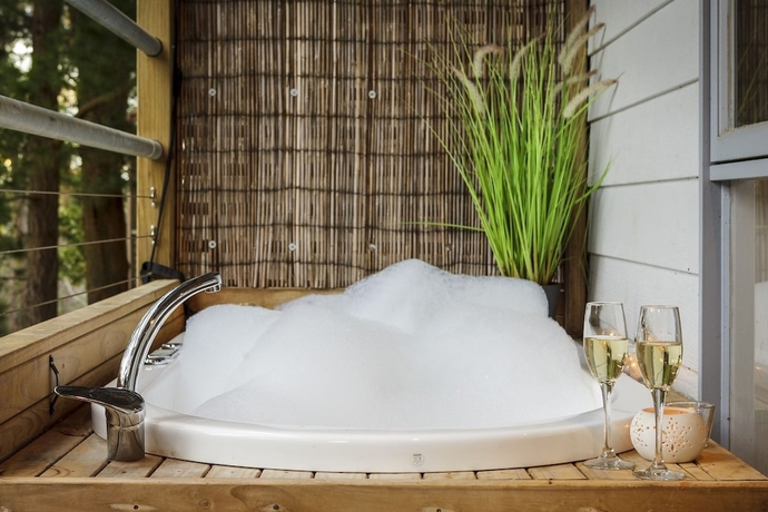 Imagen de la piscina del Hotel Briars Cottage - Daylesford. Foto 19