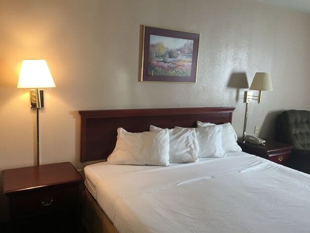 Imagen general del Hotel Briarwood Inn of Sparta. Foto 10