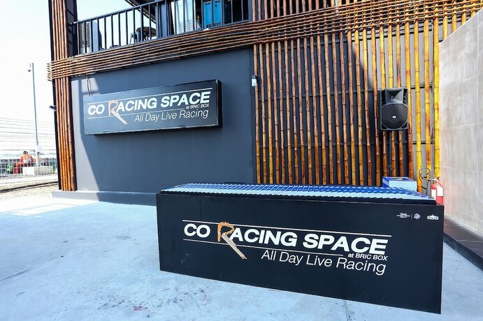 Imagen de los interiores del Hotel Bric Box Hotel Buriram. Foto 19