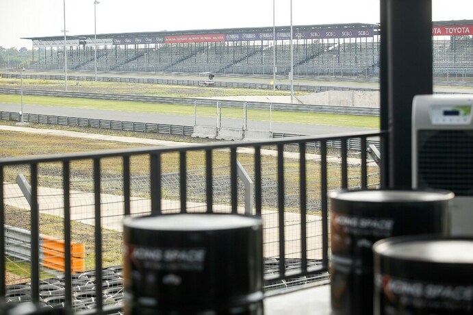 Imagen de los exteriores del Hotel Bric Box Hotel Buriram. Foto 17