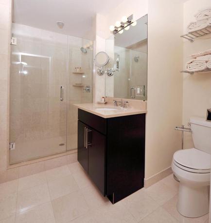 Imagen de la habitación del Hotel Bricco Suites. Foto 3